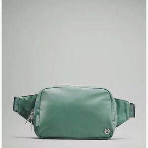 LARGE Lululemon Everywhere Belt Bag-Tidewater Teal